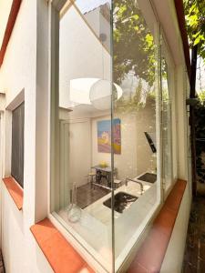 Peace and sun in the old town