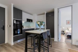 Contemporary 2BR in Prime Providencia