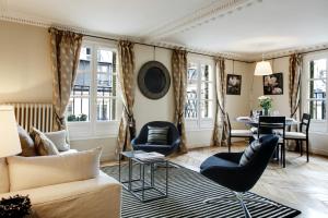 Paris Louvre Elegant residence