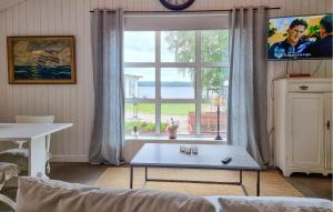 Nice Home In Hökerum With Wifi