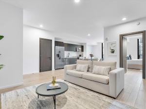 MVR - Wake Up to Miami-s Most Iconic Views