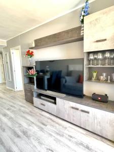 PUNTA PRIMA y VISTAS PISCINA