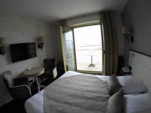 Hotels Hotel Les Brises : photos des chambres