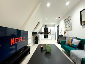 Modern & Relaxed 2 Bed Apartment Near City Centre