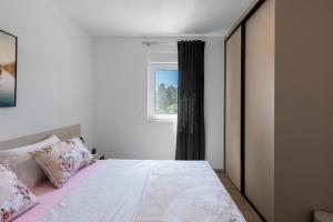 Family friendly house with a swimming pool Vir - Lozice, Vir - 24575