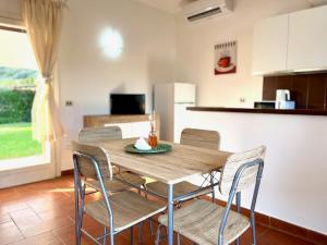 Vermentino - Apartment in Villa - 200m from the Beach - Garden - Wi-Fi - AC - BBQ - Parking - Pet Friendly