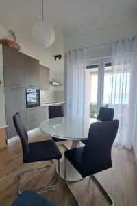 Family friendly house with a swimming pool Maslenica, Novigrad - 24641