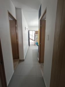 S21 COMODO APARTAMENTO EN LAURELES ESTADIo 2 HABT 2 BAÑOS