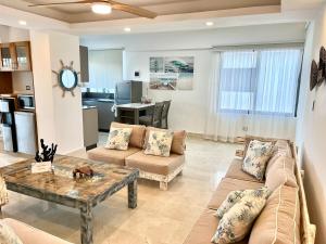 Upper-Level Penthouse, Beachfront Residence