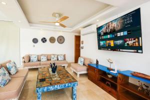 Upper-Level Penthouse, Beachfront Residence