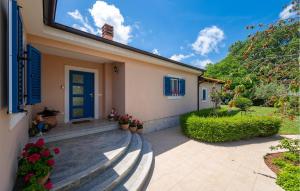 Gorgeous Home In Svetvincenat With Wifi