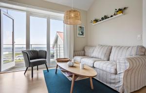 2 Bedroom Awesome Home In Gudhjem