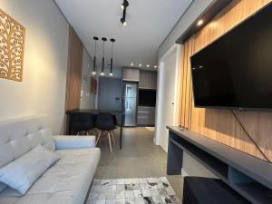 Charmoso Apê Gramado a 1 km Centro com garagem