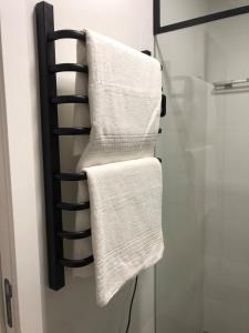 Charmoso Apê Gramado a 1 km Centro com garagem