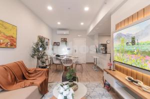 Luxury 2 BR Villa Morra Apt w AC, Pool & Gym