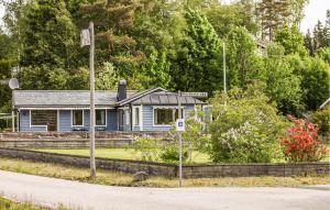 2 Bedroom Beautiful Home In Västerlanda