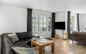 Awesome Home In Væggerløse With Kitchen