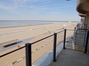 Apartment in Nieuwpoort by the Beach