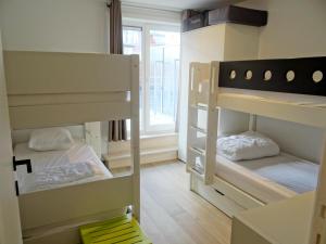 Apartment in Nieuwpoort with sea view
