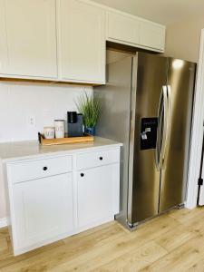 Charming & Luxe Cottage 3 BR 2 BA