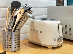 Maison rénovée au bord de lOgnon avec grand jardin et plage privée - FR-1-583-395