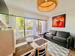 Appartements Studio charmant avec jardin au centre de Quiberon, proche plage, parking inclus - FR-1-478-320 : photos des chambres