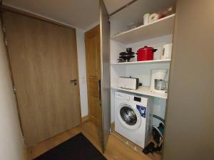 Appartement cosy 6 pers, accès pistes, parking inclus - FR-1-356-536