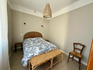 Maisons de vacances Maison charmante proche plage et commerces avec WIFI - FR-1-652-60 : photos des chambres