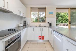 Oceanside 17 Breezes