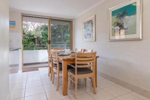 Oceanside 17 Breezes