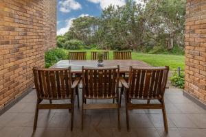 Oceanside 17 Breezes