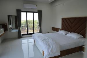 Hotel Opera Sasan Gir