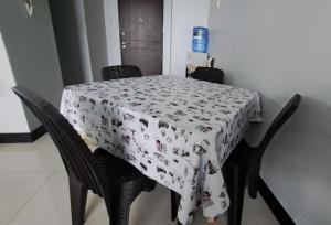 Comfy 2BR Condo for 4 in Araneta Center Cubao QC