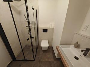 Modern 1BR in trendy Žižkov