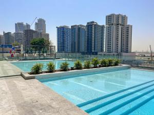 New 2BR with Jacuzzi and Big Balcony In City Center