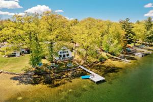 Hottub Serenity Shores 5BD Fishing Hiking