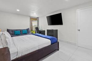 Ground Floor Gem Bahia Mar