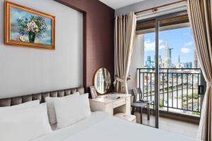 Refined Saigon - Rivergate Aparment - Free Pool, Free Internet SIM for 3 nights, Free Pick Up for 5 nights