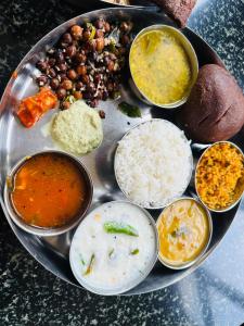 Sahyadri Lodge and Restaurant