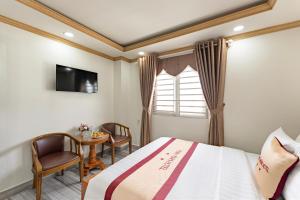 HÙNG MIAMI HOTEl - 3 SAO