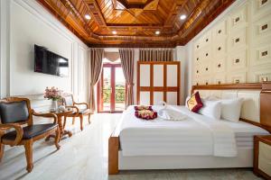 HÙNG MIAMI HOTEl - 3 SAO