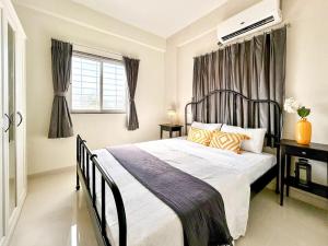 Millenia 2BHK Spacious APT with Terrace