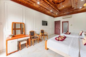 HÙNG MIAMI HOTEl - 3 SAO