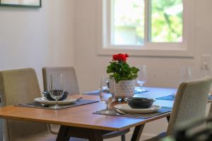 Cozy three bedroom House in Vancouver West