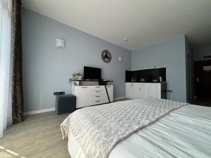 BW - Studio Grenada 316B