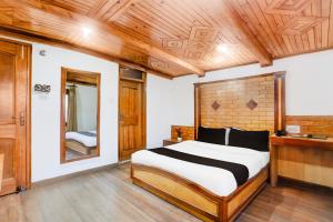 Super Collection O Mall Road Formerly Hotel Shubham