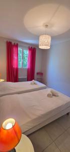 Maisons de vacances Les dentelles Evasion Provencale Villa avec Piscine et jardin : photos des chambres