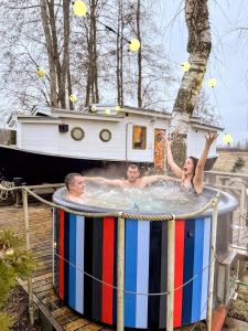 Cozy little house with sauna on a fishing boat
