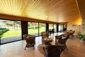 Lou Cantou sur Lunain-Piscine & SPA nordique