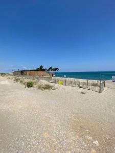 Maisons de vacances Villa contemporaine a 2 pas de la mer avec piscine privee : photos des chambres